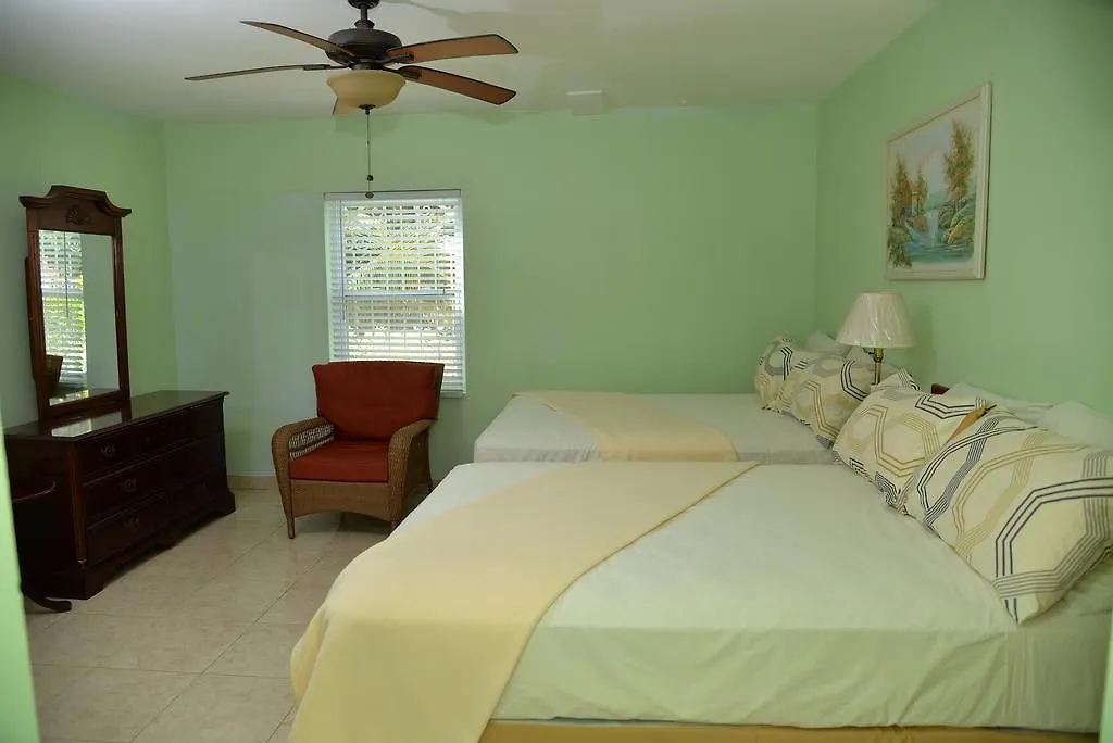 Castle Vue B&B Montego Bay Bed and breakfast