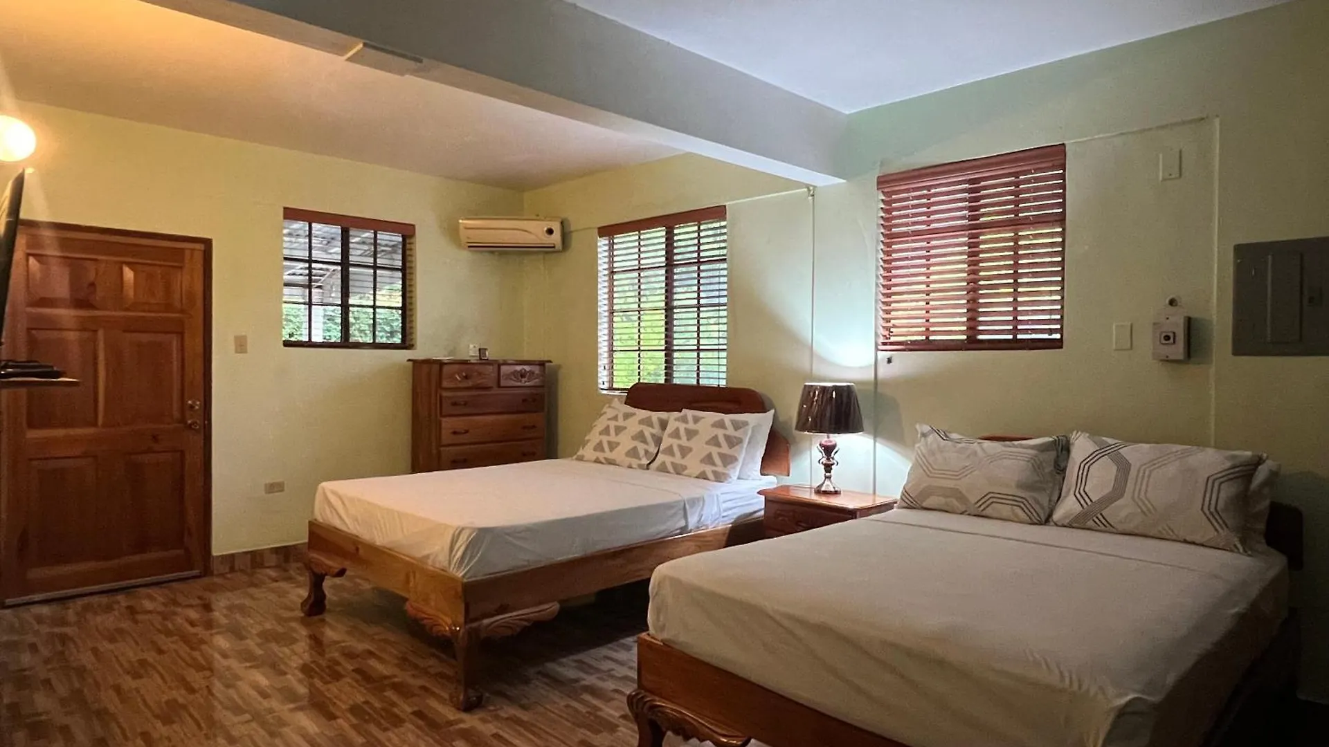 Castle Vue B&B Montego Bay Jamaica